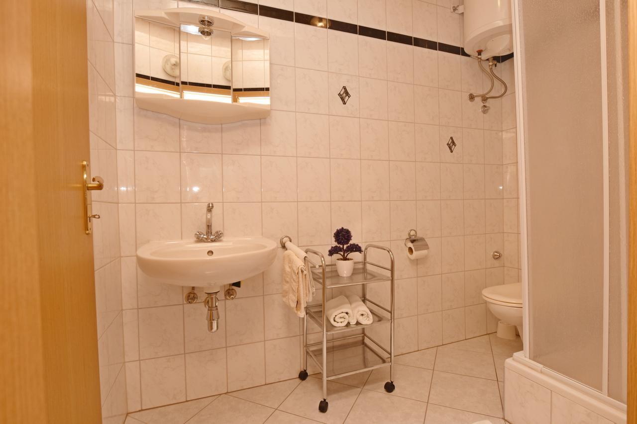 Apartment Angelina Брела Екстер'єр фото